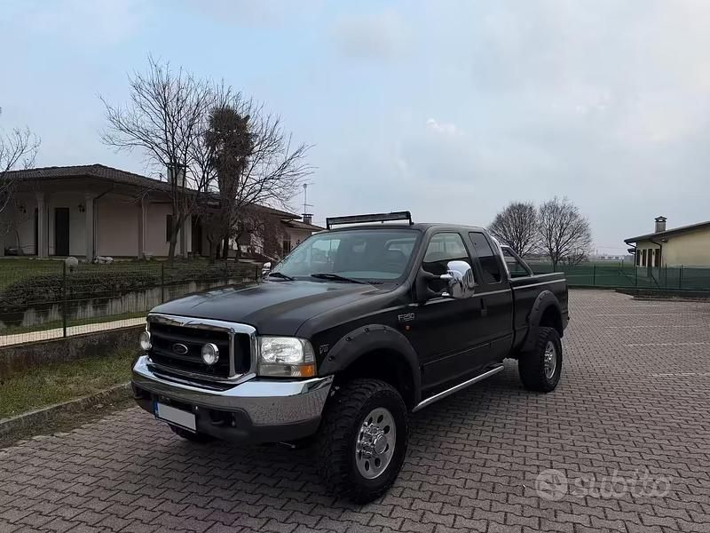 Occasion Ford V8 XLT 260 ch (191 kW) 2001 SUV