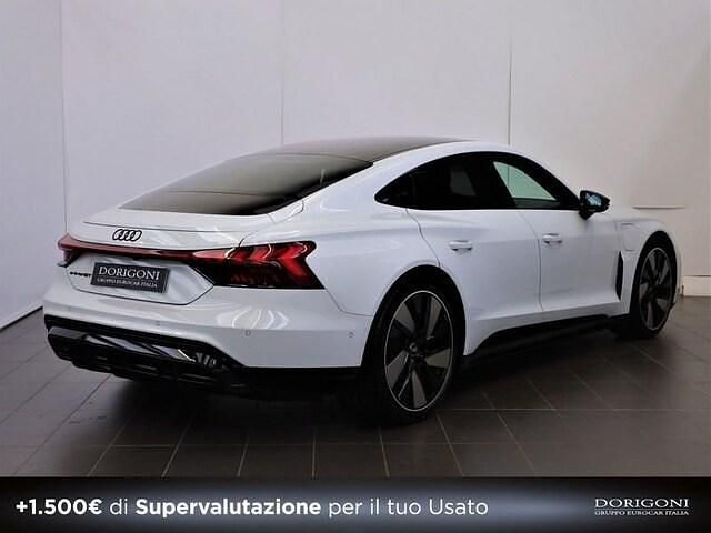 Usata Audi e-tron GT quattro Comfort 350 kW (476 CV) 2024 Grigio suzuka metallizzato Berlina