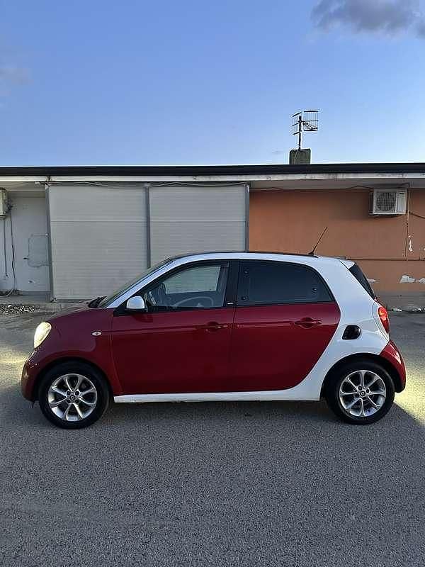 Usata Smart ForFour Passion 71 CV (52 kW) 2015 Utilitaria