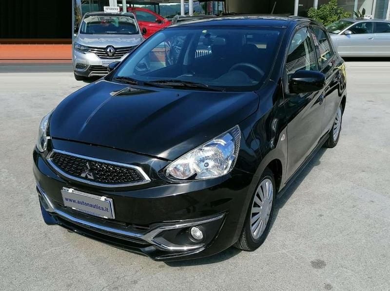 Usata Mitsubishi Space Star Intense 71 CV (52 kW) 2018 Nero Utilitaria