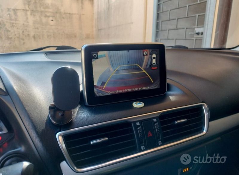 Usata Mazda 3 105 CV (77 kW) 2016 Rosso Berlina