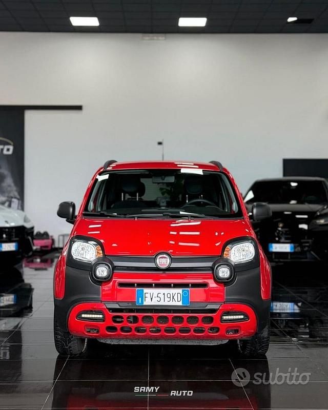 Usata Fiat Panda Cross Cross 69 CV (50 kW) 2019 Rosso Utilitaria