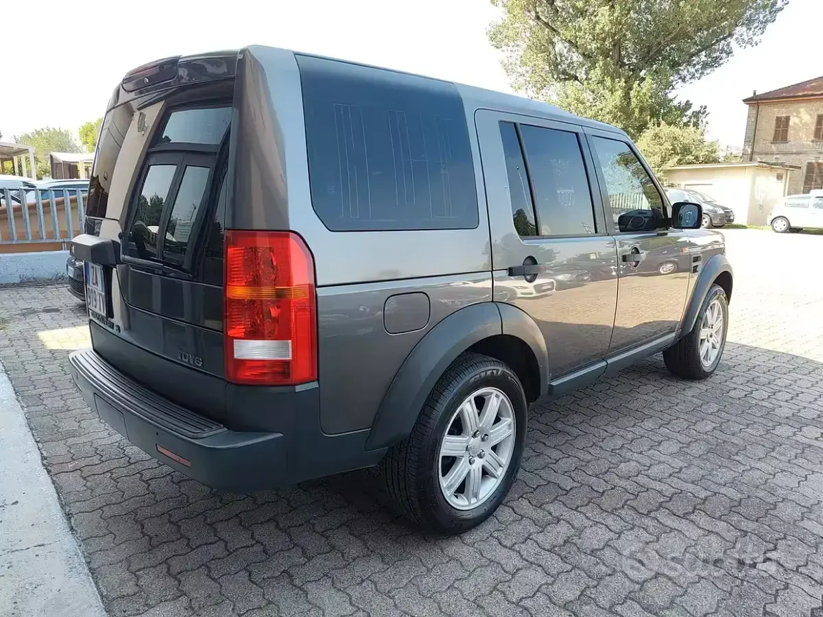 Usata Land Rover Discovery 3 190 CV (139 kW) 2005 Grigio SUV