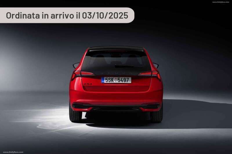 Argento Usata 2023 Skoda Scala Style Due volumi | 27.150 € (Buon prezzo) - Immagine 1/2