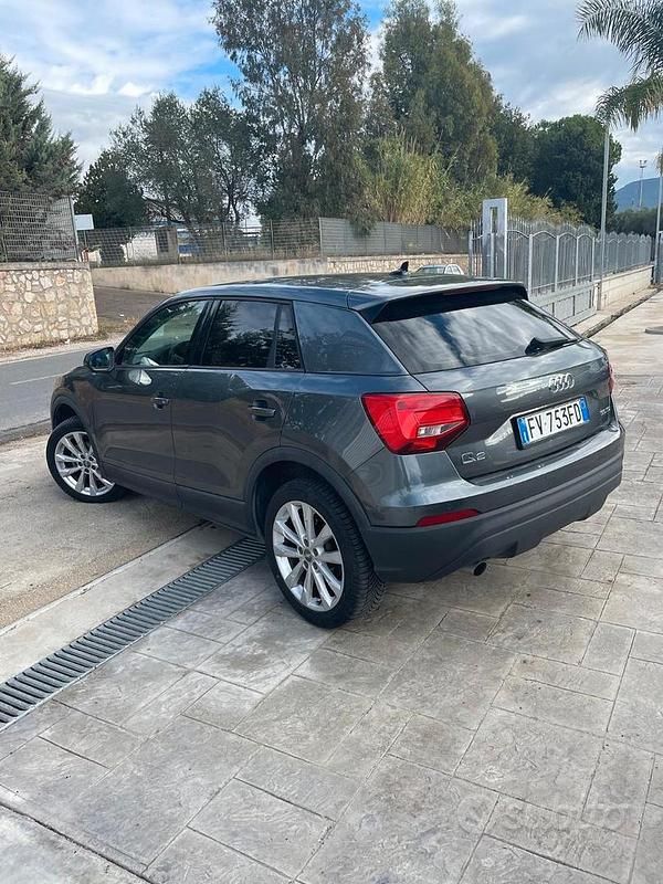 Usata Audi Q2 116 CV (85 kW) 2019 Grigio SUV