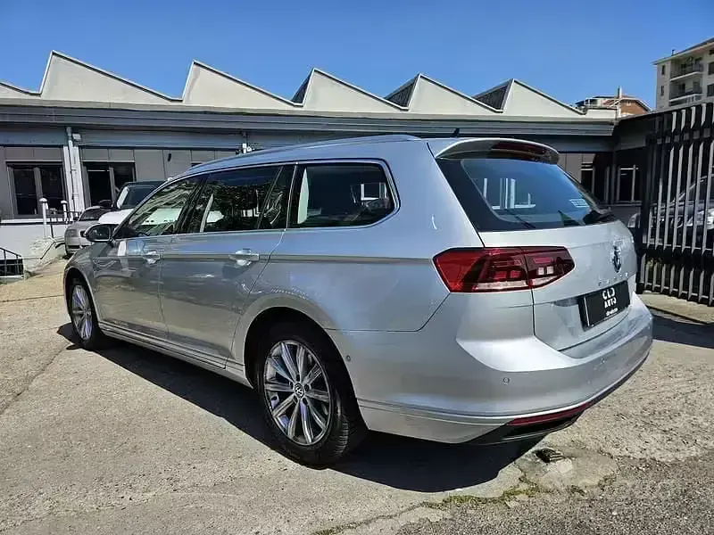 Usata VW Passat Business 120 CV (88 kW) 2020 Grigio Station wagon