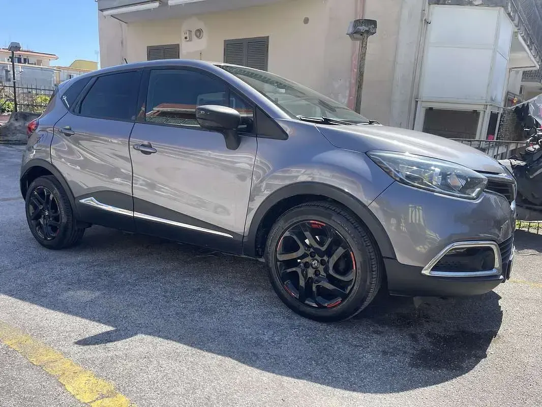 Usata Renault Captur Iconic 110 CV (80 kW) 2015 SUV