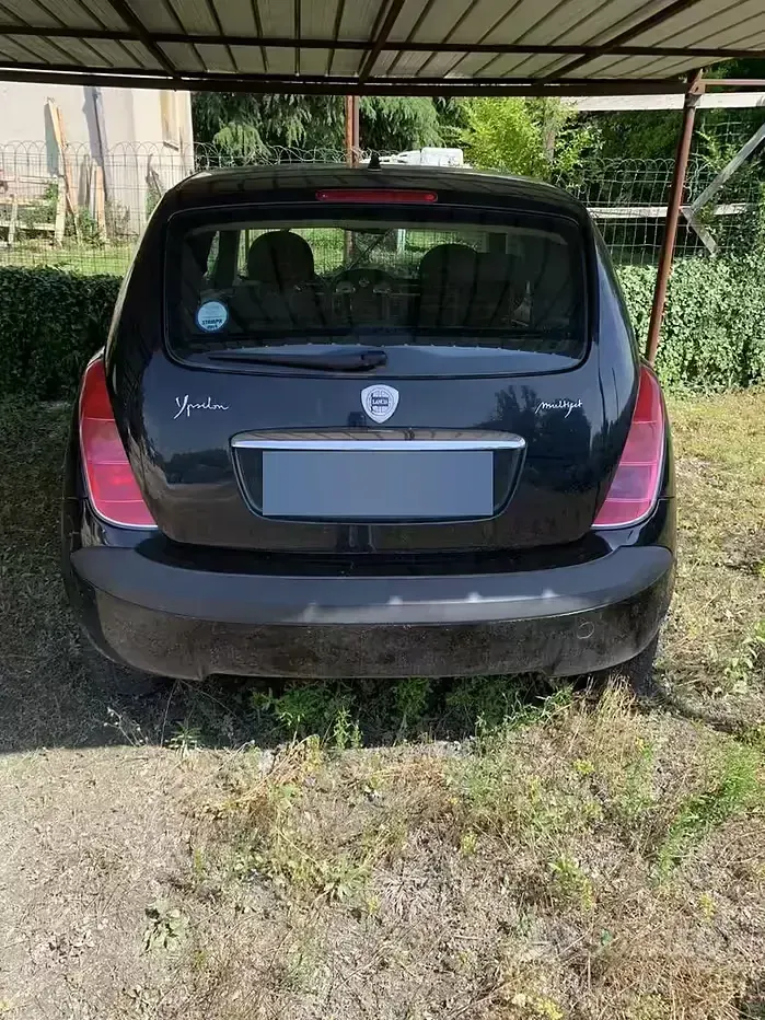 Usata Lancia Ypsilon 69 CV (50 kW) 2006 Nero Utilitaria