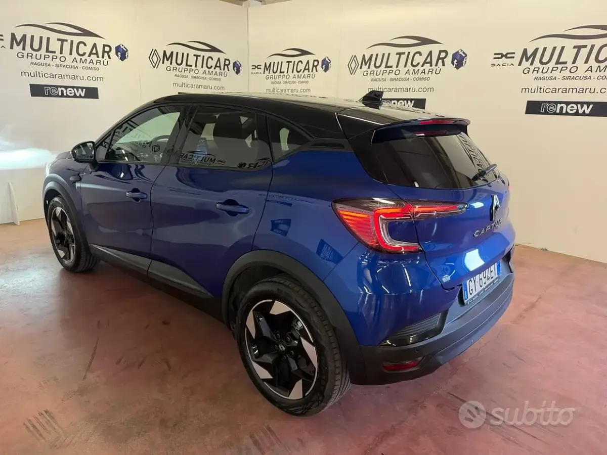 Usata Renault Captur Techno 101 CV (74 kW) 2025 Bluazzurro SUV