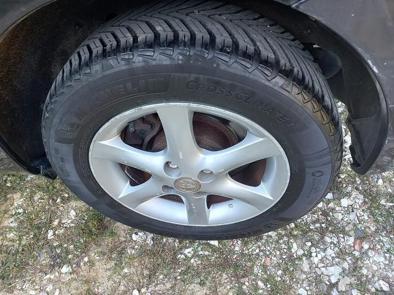 Usata Toyota Corolla 90 CV (66 kW) 2005 Nero Berlina