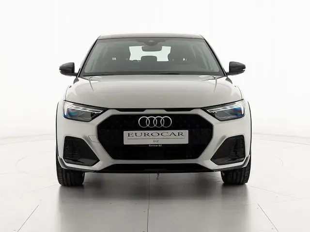 Usata Audi A1 Ambiente 116 CV (85 kW) 2025 Argento rugiada metallizzato SUV
