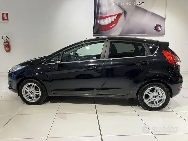 Usata Ford Fiesta Titanium 80 CV (58 kW) 2013 Nero Berlina