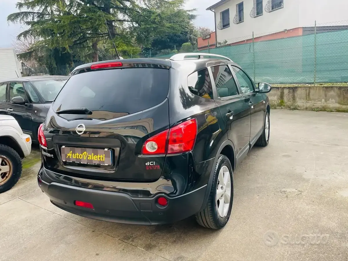 Usata Nissan Qashqai +2 Tekna 103 CV (75 kW) 2009 Nero SUV