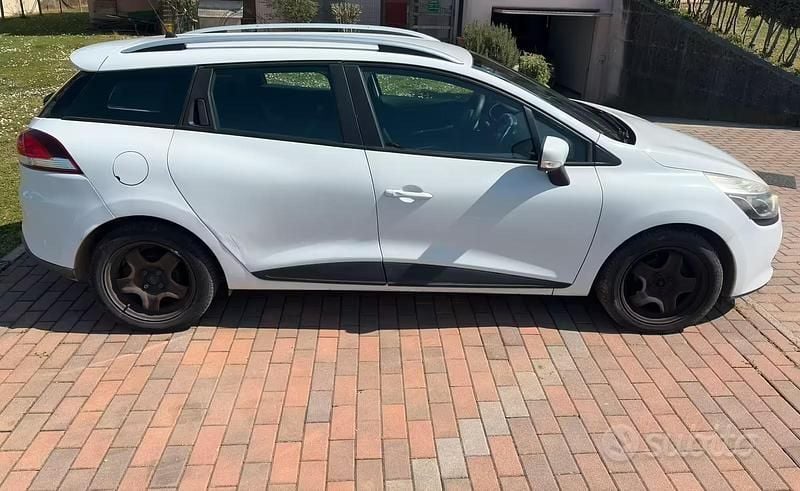 Usata Renault Clio GrandTour 75 CV (55 kW) 2014 Bianco Station wagon