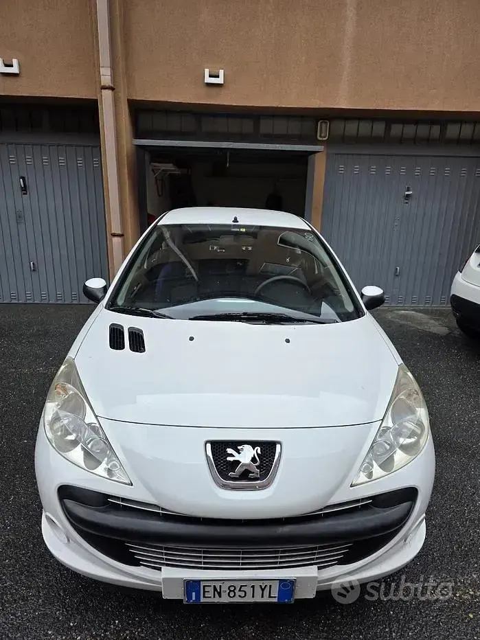Usata Peugeot 206 60 CV (44 kW) 2012 Bianco Berlina