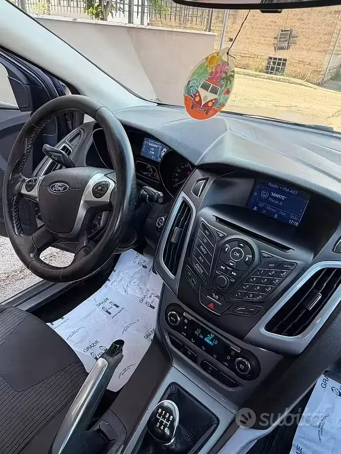 Usata Ford Focus 109 CV (80 kW) 2013 Bluazzurro Berlina