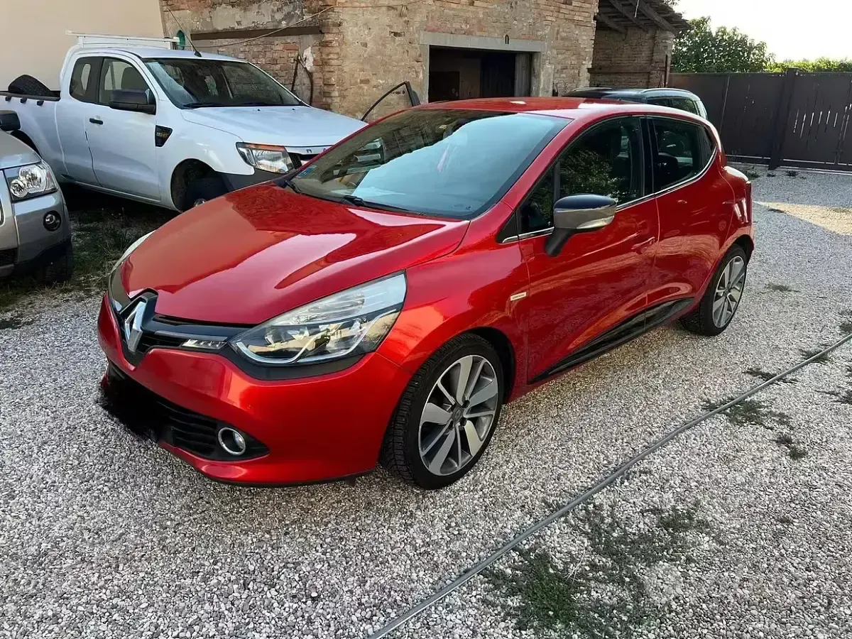 Usata Renault Clio IV 90 CV (66 kW) 2014 Rosso Berlina