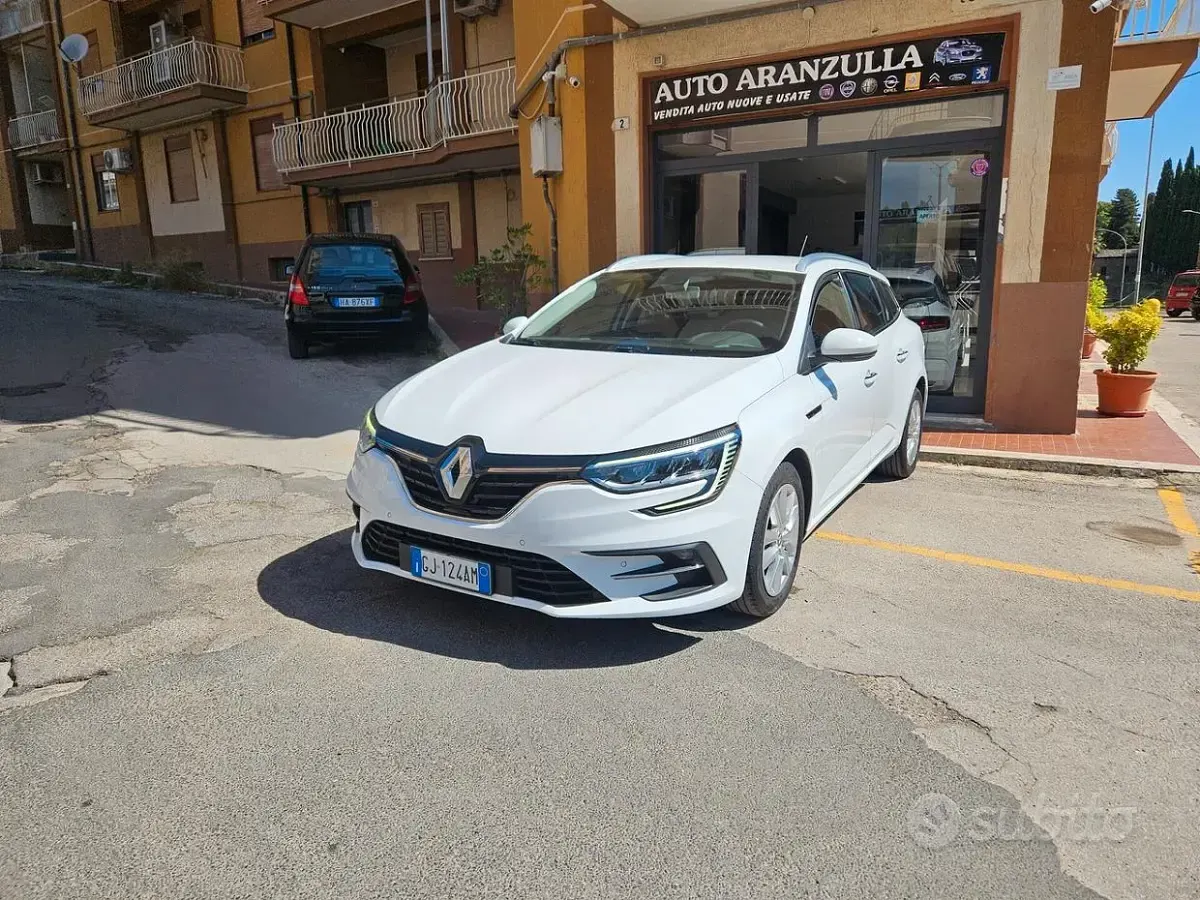Usata Renault Mégane GrandTour 116 CV (85 kW) 2022 Bianco Station wagon
