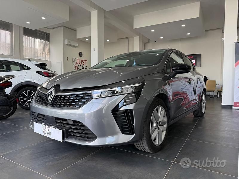 Usata Renault Clio V Evolution 100 CV (73 kW) 2024 Grigio Berlina