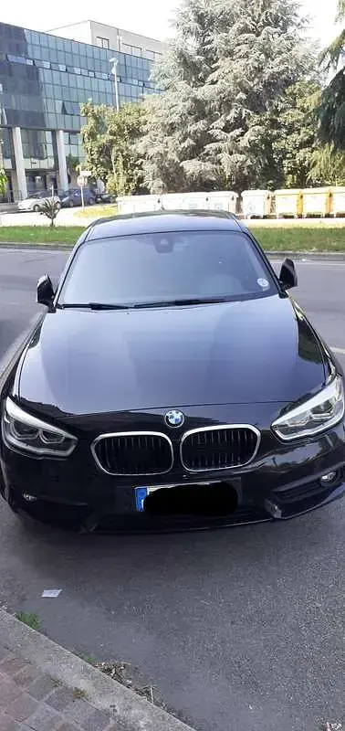 Usata BMW 118 Advantage 150 CV (110 kW) 2017 Utilitaria