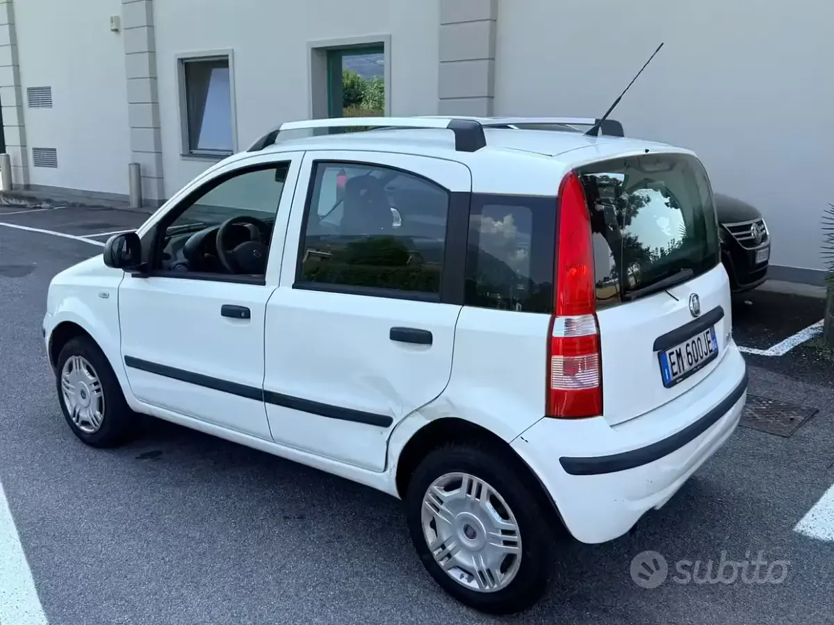 Usata Fiat Panda 69 CV (50 kW) 2012 Bianco Utilitaria