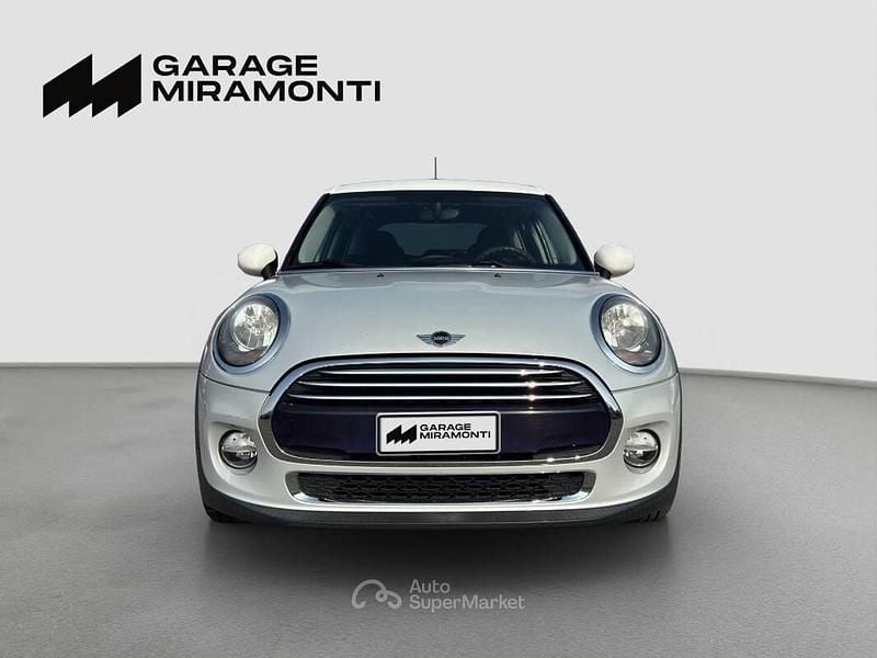 Usata Mini Cooper D 116 CV (85 kW) 2015 Argento Utilitaria