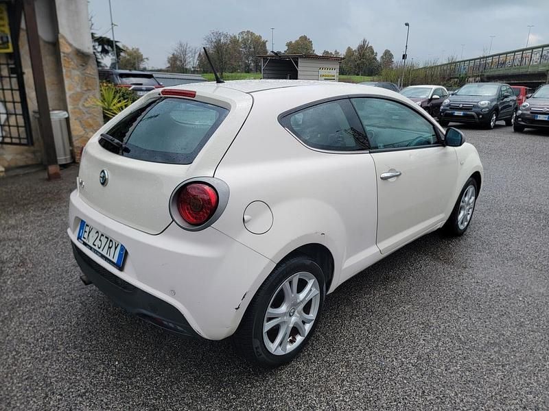 Usata Alfa Romeo MiTo Distinctive 95 CV (69 kW) 2011 Bianco Utilitaria