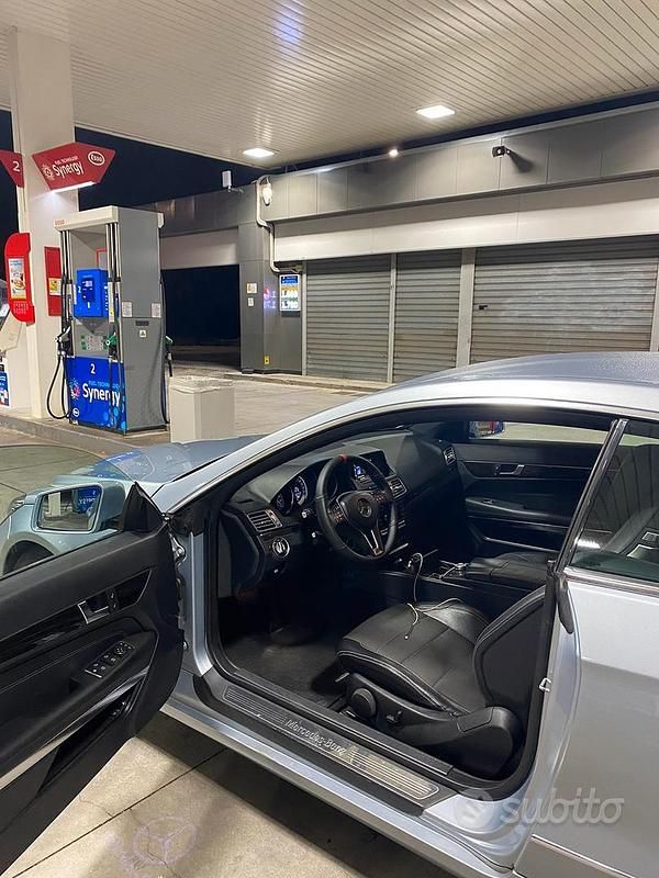 Usata Mercedes E220 170 CV (125 kW) 2013 Grigio Coupé