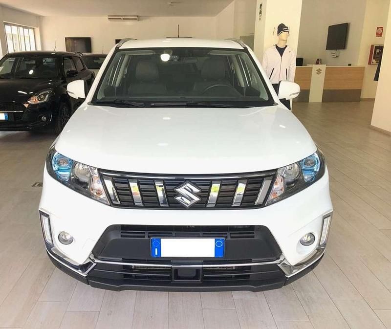Usata Suzuki Vitara 140 CV (102 kW) 2019 Bianco SUV