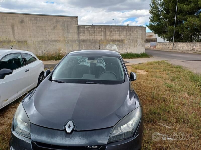 Usata Renault Mégane GrandTour 110 CV (80 kW) 2012 Grigio Station wagon