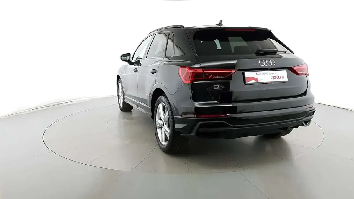 Usata Audi Q3 S-Line 150 CV (110 kW) 2025 Nero mito metallizzato SUV