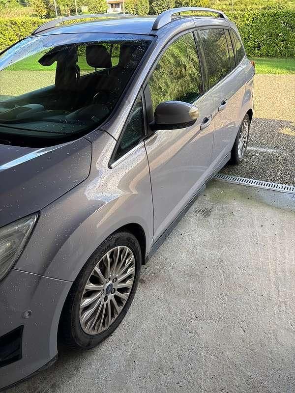 Grigio Usata 2011 Ford Grand C-Max Titanium Monovolume | 4000 € - Immagine 1/4
