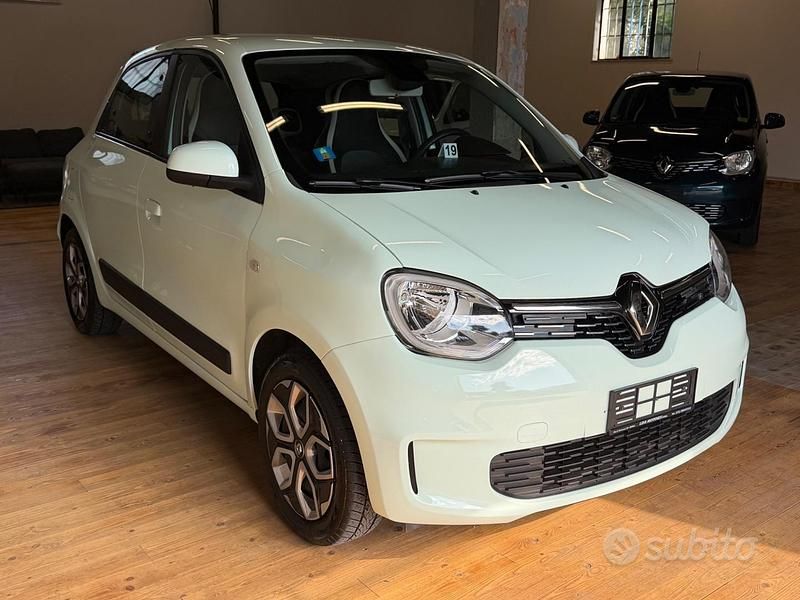Occasion Renault Twingo LIMITED 69 PK (50 kW) 2020 Groen Hatchback