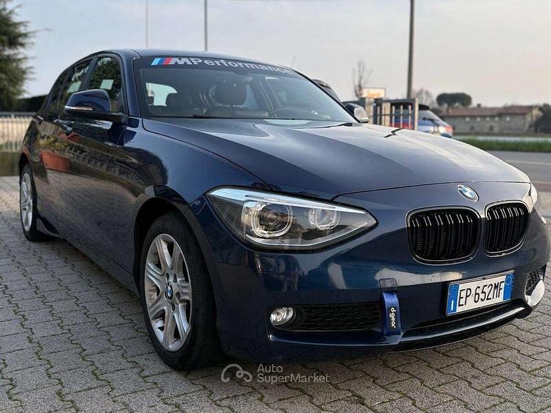 Usata BMW 114 95 CV (69 kW) 2012 Blu/azzurro Utilitaria