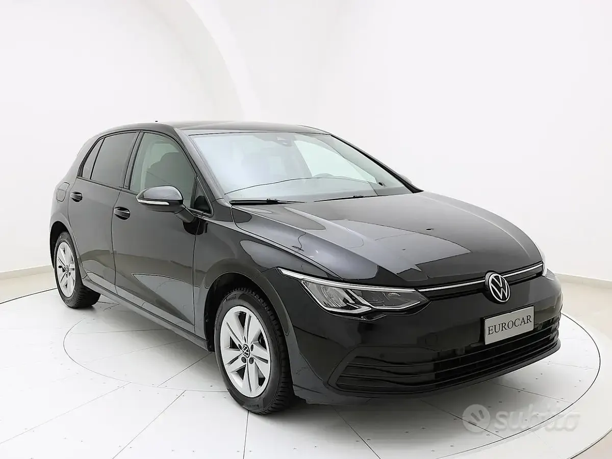 Usata VW Golf VIII Life 150 CV (110 kW) 2022 Nero Berlina