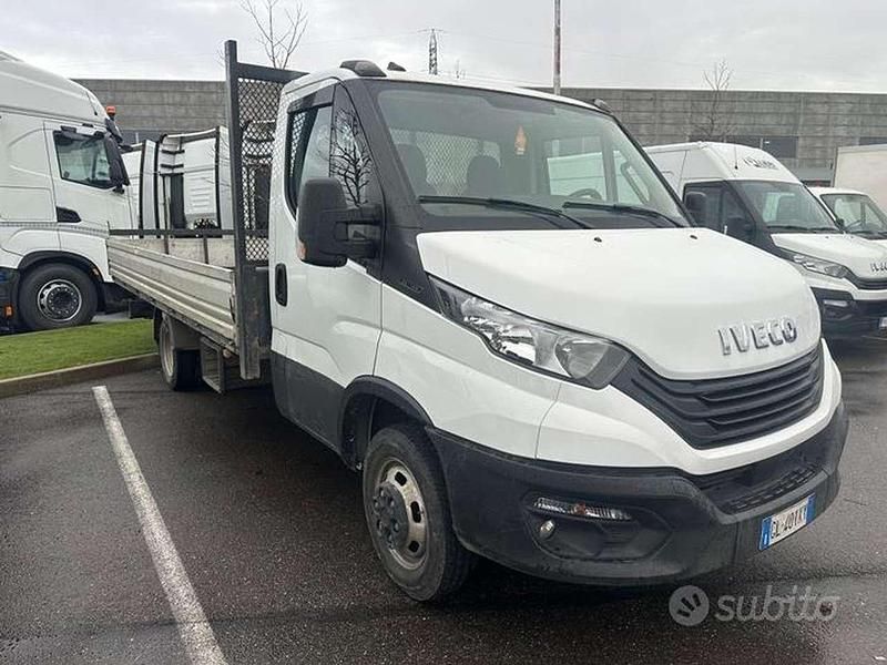 Usata Iveco Daily 136 CV (100 kW) 2023 Other