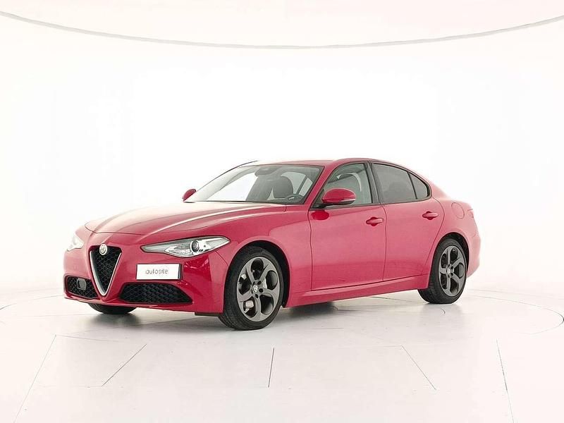 Rosso alfa Usata 2020 Alfa Romeo Giulia Super Tre volumi | 26.500 € (Cara) - Immagine 1/4
