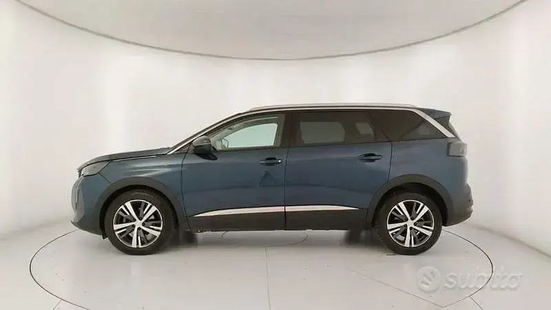 Usata Peugeot 5008 Allure 131 CV (96 kW) 2021 Blu SUV