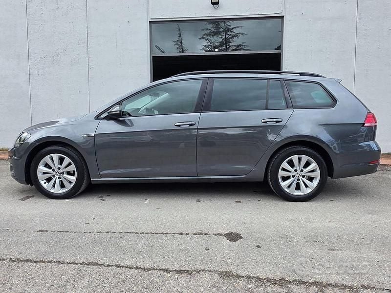 Brugt VW Golf VIII Trendline 131 HK (96 kW) 2020 Grå Stationcar