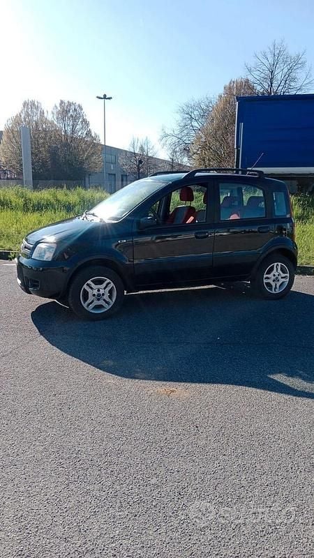 Usata Fiat Panda 4x4 60 CV (44 kW) 2006 Nero Utilitaria