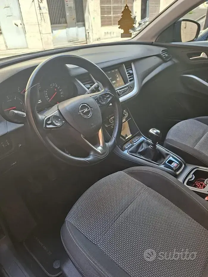 Usata Opel Grandland X 120 CV (88 kW) 2018 Nero SUV