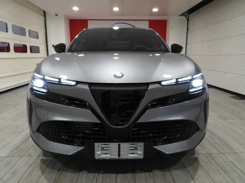 Nuova Alfa Romeo GT Junior Edizione Speciale 145 CV (106 kW) 2025 Grigio SUV