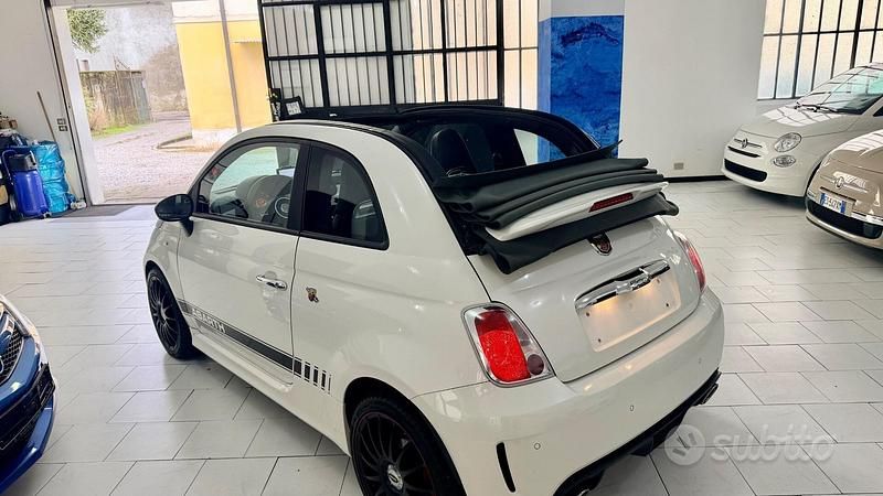 Usata Abarth 500C 135 CV (99 kW) 2012 Bianco Cabrio