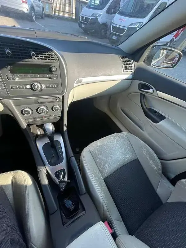Usata Saab 9-3 Linear 150 CV (110 kW) 2010 Blu/azzurro Station wagon