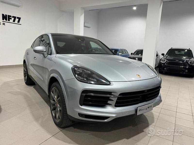 Usata Porsche Cayenne 2020 Grigio SUV