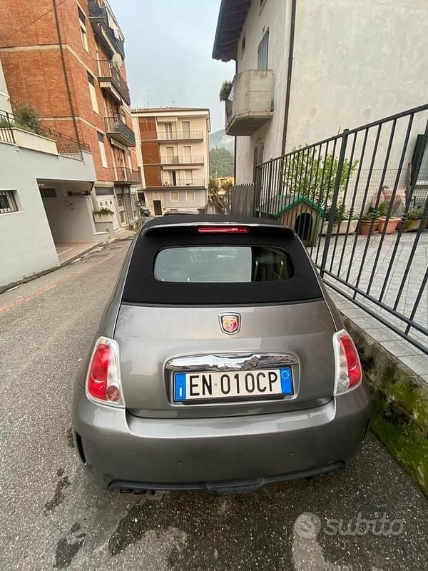 Usata Abarth 500C 135 CV (99 kW) 2012 Grigio Cabrio