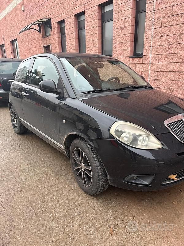 Usata Lancia Ypsilon 2012 Nero Utilitaria
