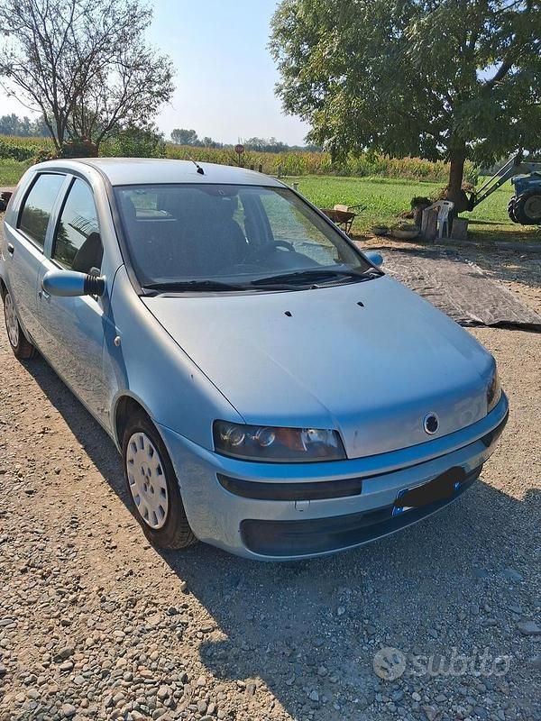Usata 2003 Fiat Punto Due volumi | 500 € (Super prezzo) - Immagine 1/4