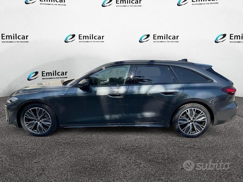 Nuova Audi A5 S-Line 204 CV (150 kW) 2025 Grigio daytona Coupé