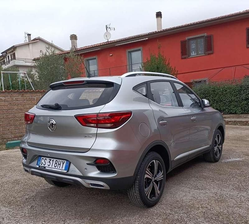 Usata MG ZS Comfort 106 CV (77 kW) 2023 Grigio SUV